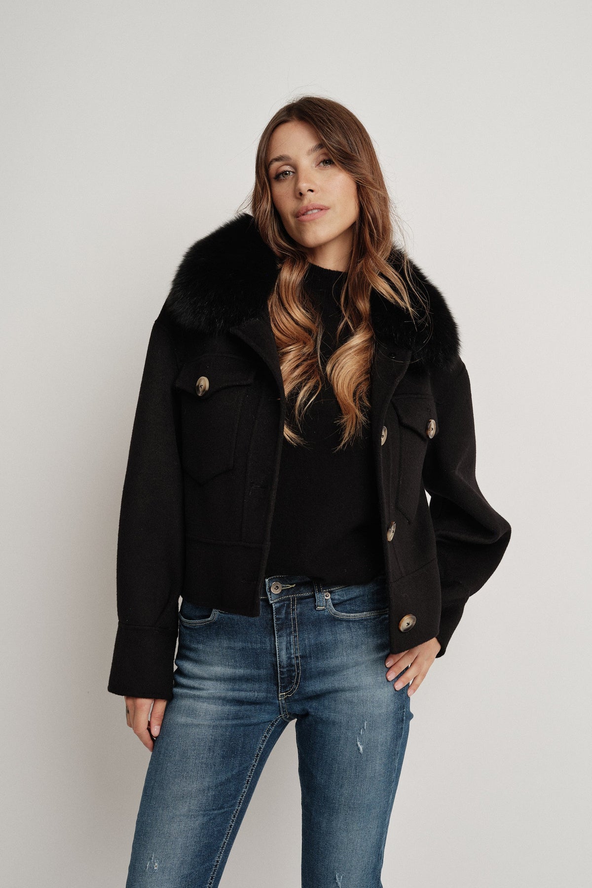 Lola Black - cappotto da donna in lana e cachemire nero, dettaglio 5 | GIUMA Venezia