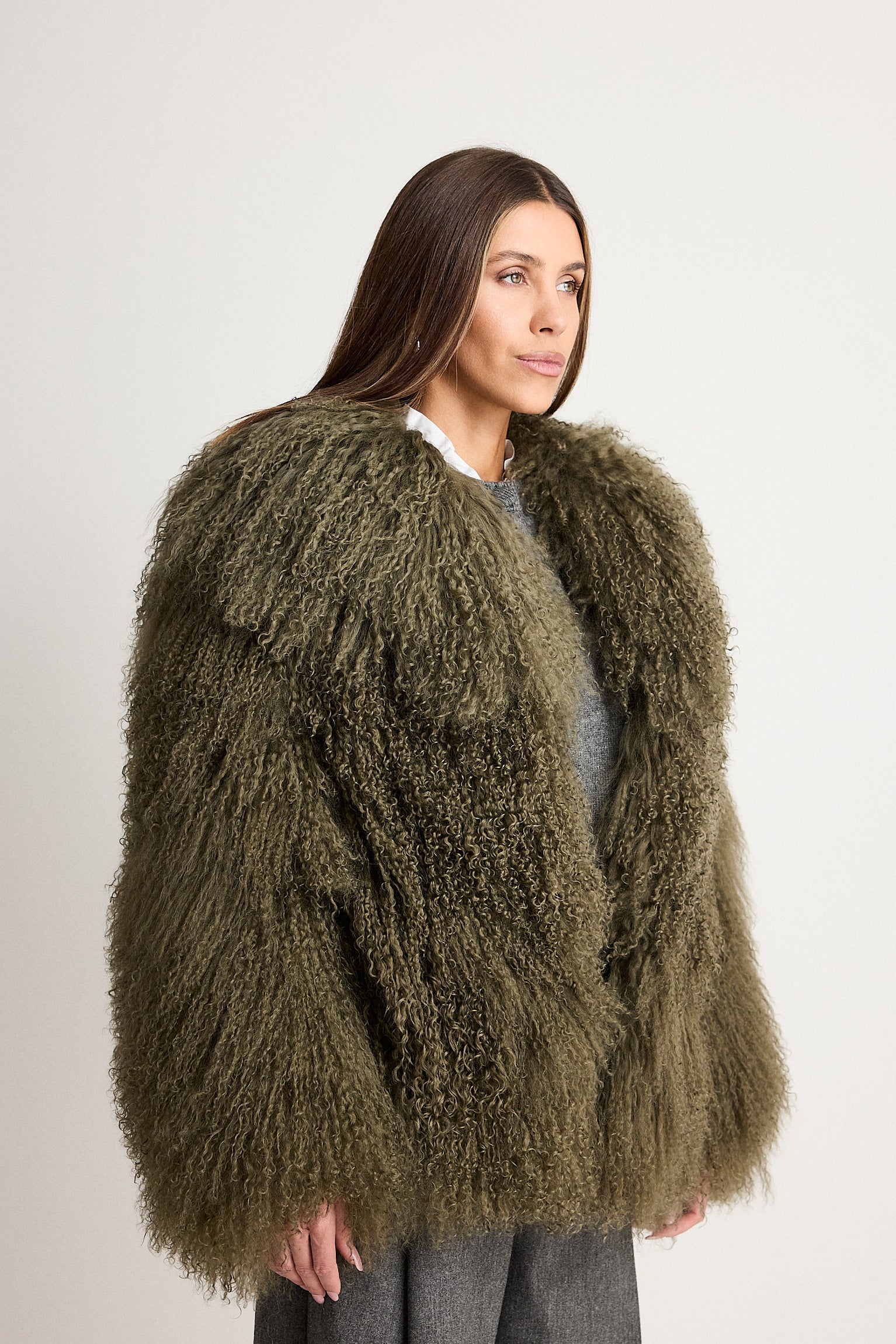 Elsa Long Green - pelliccia da donna in Mongolian verde, dettaglio 4 | GIUMA Venezia