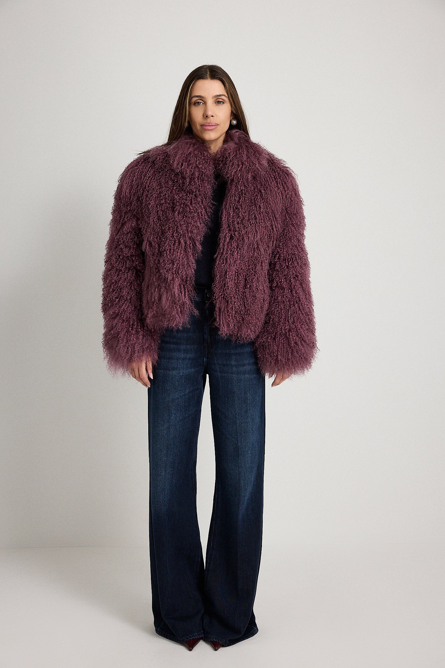 Esme Burgundy - pelliccia da donna in Mongolian bordeaux, dettaglio 3 | GIUMA Venezia