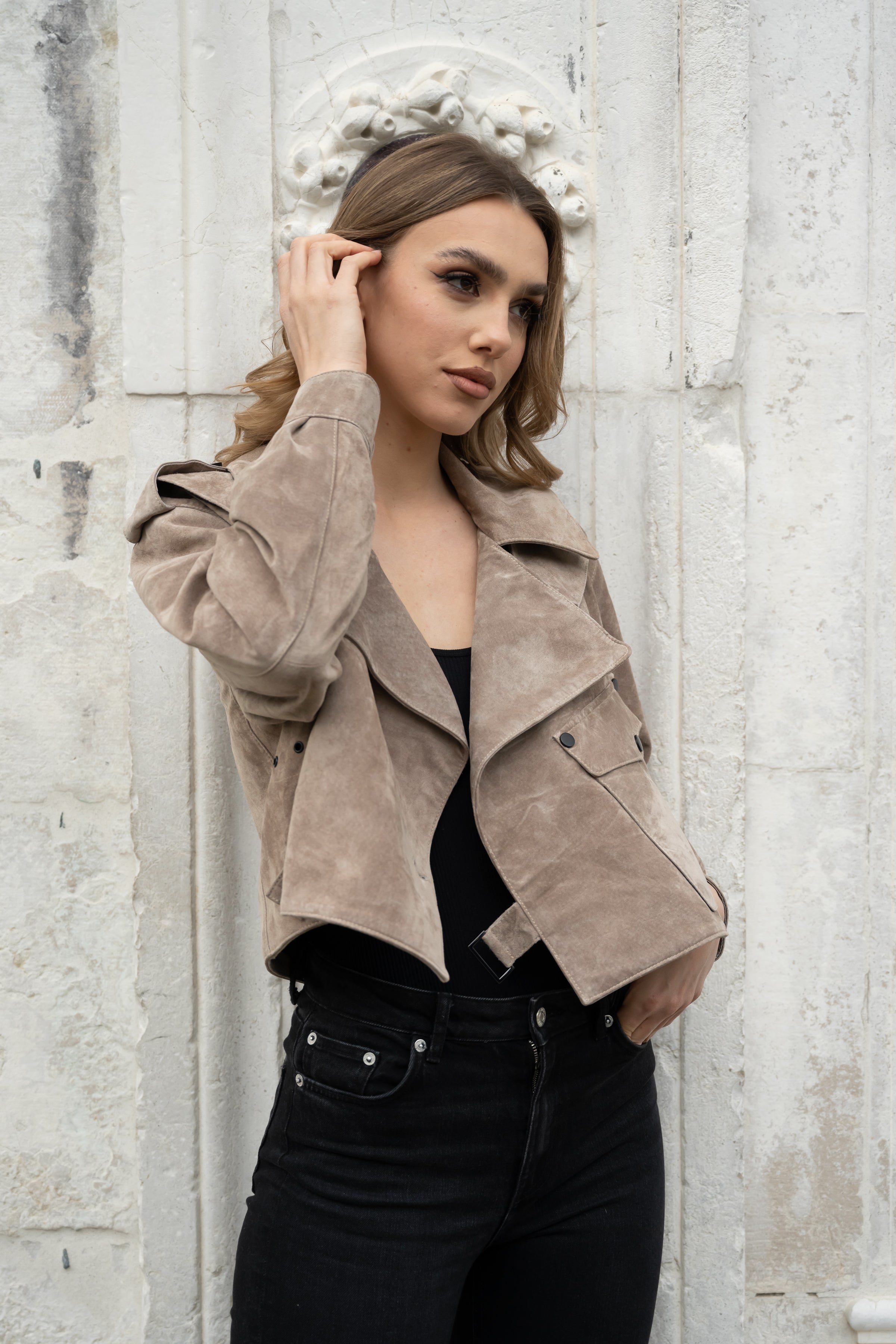 BEIGE OVERSIZED LEATHER JACKET